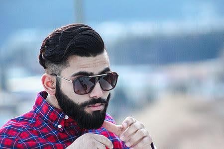 Start the School Year with Confidence: Choosing Between DFI and FUE Hair Transplant for a New Look